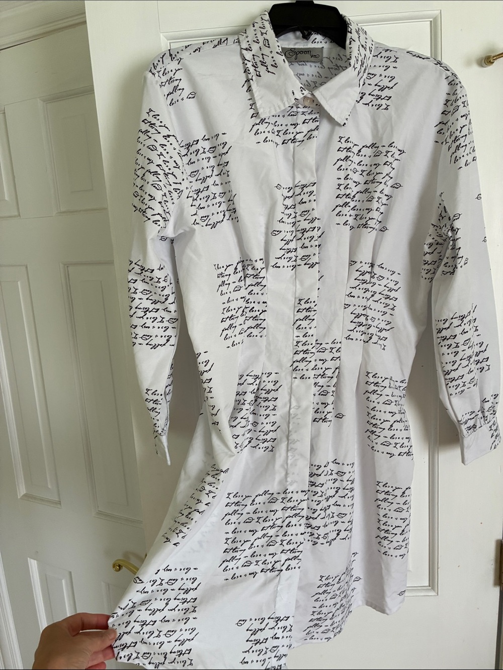 Spoon Jeans Women’s White Script-Print Button-Down Shirt. Size XS-S. - Picture 7 of 7